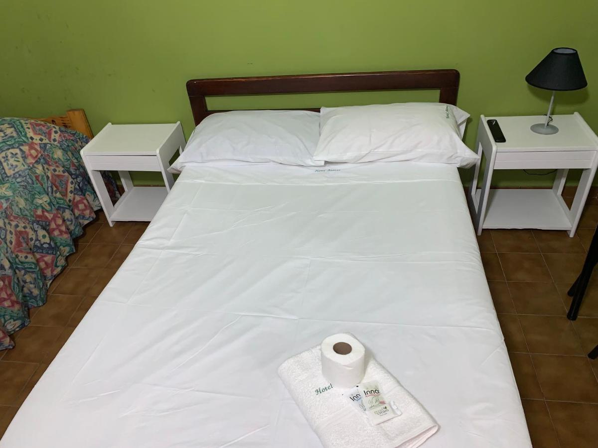 Hotel Atenas ブエノスアイレス エクステリア 写真
